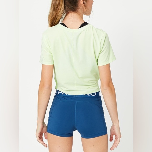 Nike Women's Dri-Fit One Lux Standard Twist SS - Picture 5 of 9